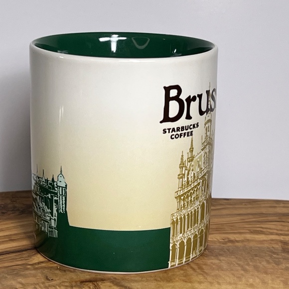Starbucks Brussels Global Icon City Series Mug 16 oz White Green 4" Tall 2016 - Picture 10 of 12